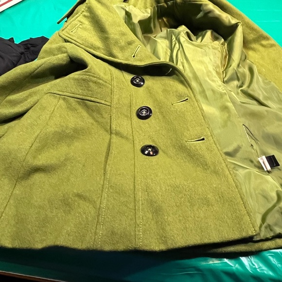 Apt 9 Wool Pea Coat, kind of Moss Green Size Small. Excellent Condition - Picture 10 of 10